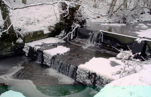 Mill Pond Weir © Anthony Robinson Cc By Sa20 Geograph Britain And