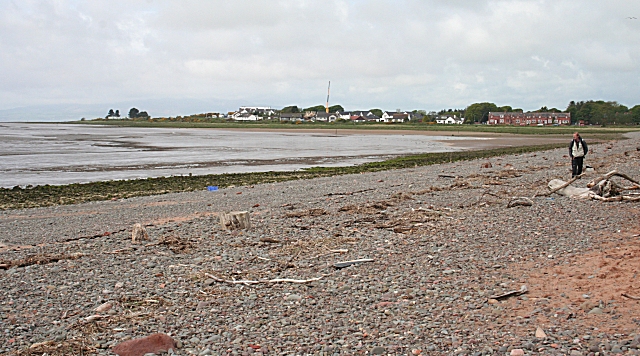 Beach East Of Powfoot © Anne Burgess Cc By Sa20 Geograph Britain