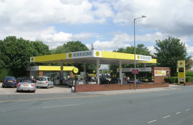 morrisons-petrol-filling-station-betty-longbottom-cc-by-sa-2-0