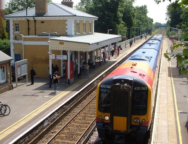 Chiswick Train Station