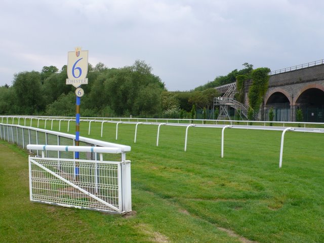 Chester Racecourse 6 Furlong Marker © Nigel Mykura Cc By Sa20