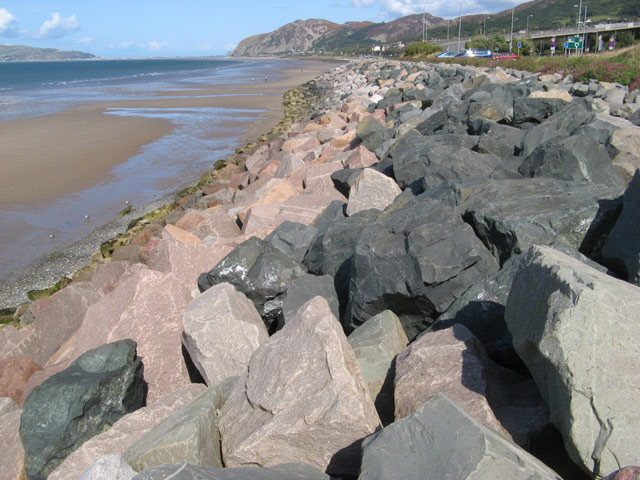 rock-armour-jonathan-wilkins-cc-by-sa-2-0-geograph-britain-and-ireland