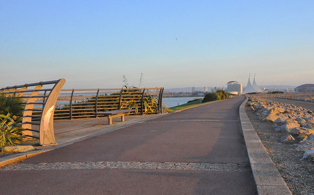 Footpath along Cardiff Bay barrage