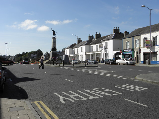 Newry Street as you leave Banbridge town... © HENRY CLARK cc-by-sa/2.0