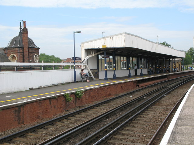 Deptford Station Mike Quinn Cc By Sa Geograph Britain And Ireland