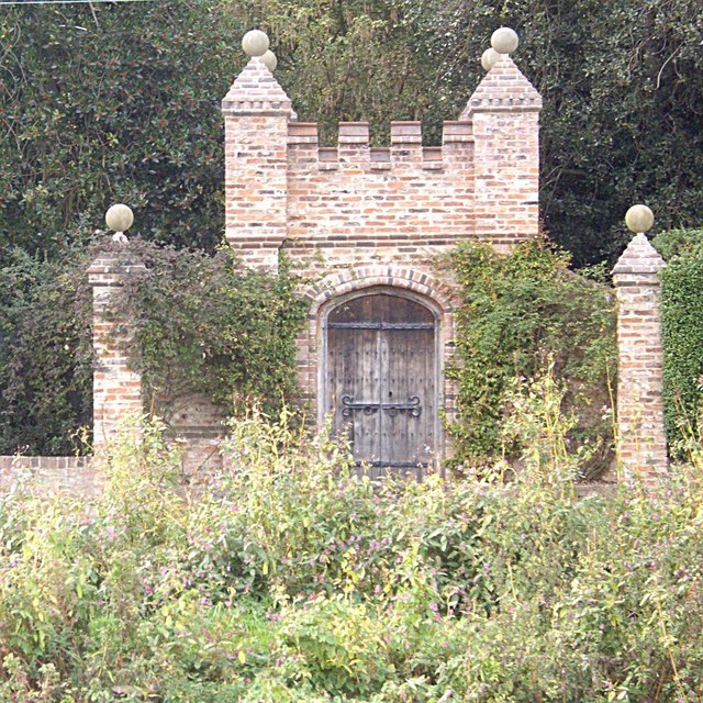 An ornate garden gate \u00a9 Stanley Howe :: Geograph Britain and Ireland