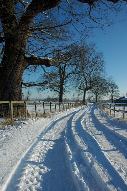 Track Approaching Westfield Farm Croome Philip Halling Cc By Sa