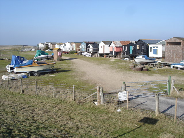 Beach Huts Ian Cunliffe Cc By Sa Geograph Britain And Ireland