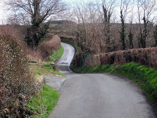 dip-in-the-road-chris-denny-geograph-britain-and-ireland