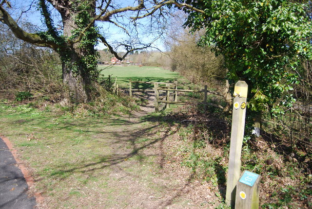 High Weald Landscape Trail Waymark N Chadwick Cc By Sa