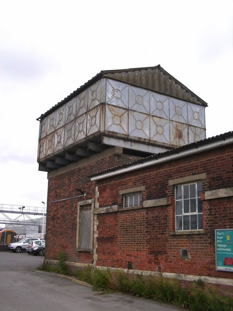 Old Water Tower Salisbury Railway © Chris Cursley Cc By Sa 2 0 Geograph Britain And Ireland