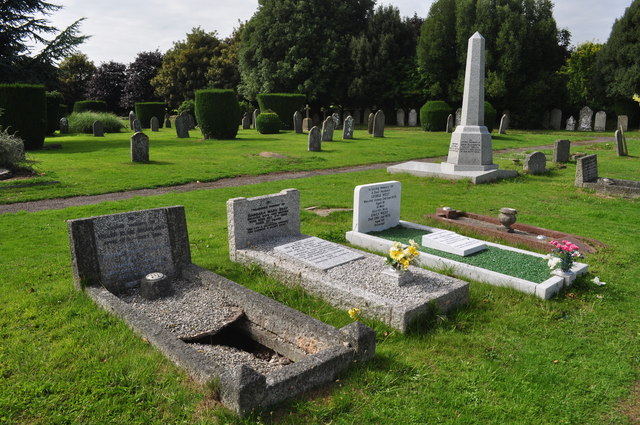 Tiverton : Tiverton Cemetery © Lewis Clarke Cc-by-sa 2.0 :: Geograph 