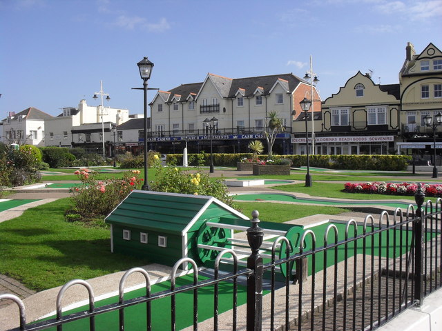 Waterloo Park crazy golf, Bognor Regis © andrew auger :: Geograph