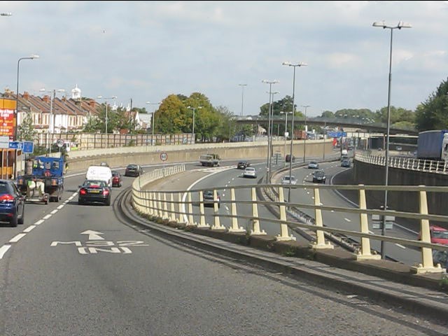 M32 Motorway - Joining At Junction 3 © J Whatley Cc-by-sa 2.0 