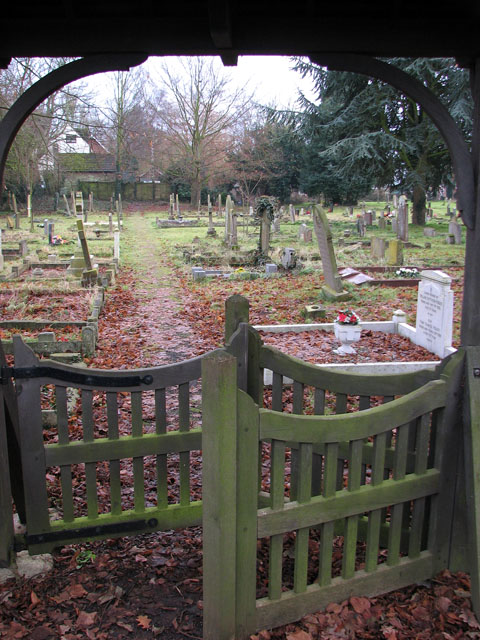 Public Footpath Through St Mary S Evelyn Simak Geograph Britain