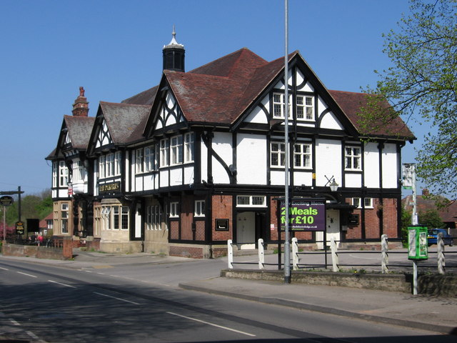 Edwinstowe - The Dukeries Lodge © Dave Bevis Cc-by-sa/2.0 :: Geograph ...