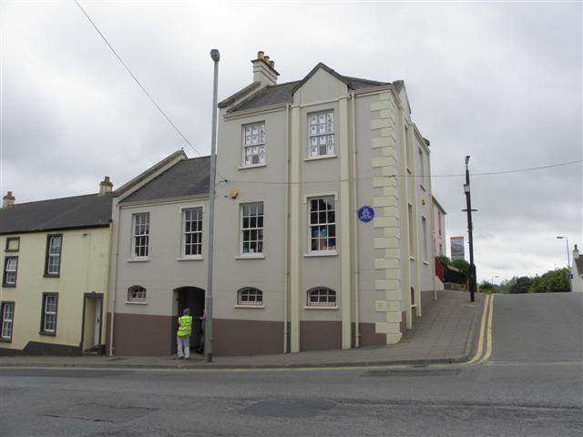 Moy Library