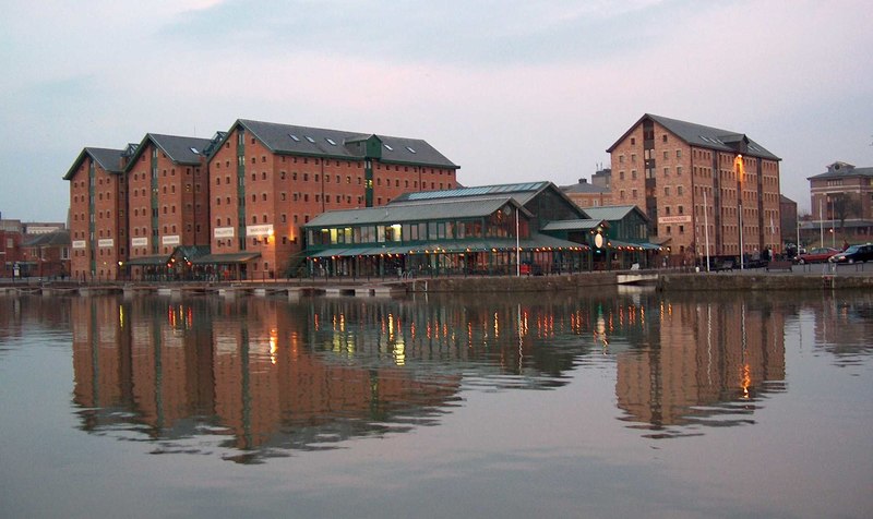 Piazza Shopping Centre Gloucester Docks Colin Manton Cc By Sa