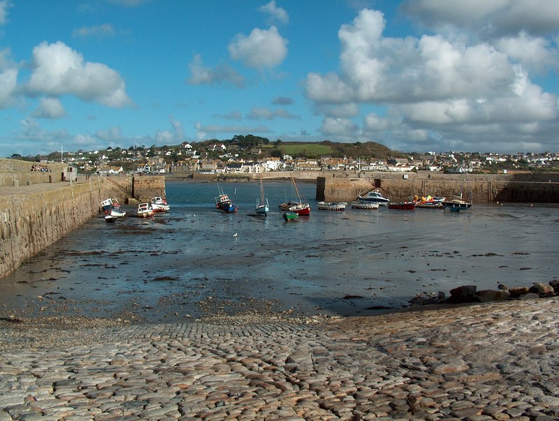 St Michaels Mount The Harbour Colin Manton Cc By Sa 2 0 Geograph