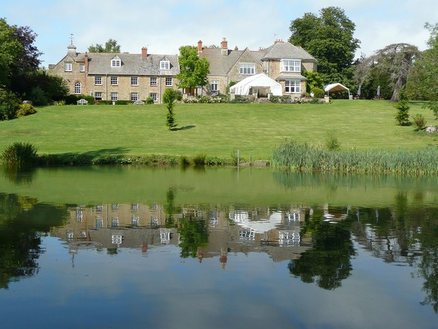 Middle Aston House © Humphrey Bolton Cc-by-sa/2.0 :: Geograph Britain ...