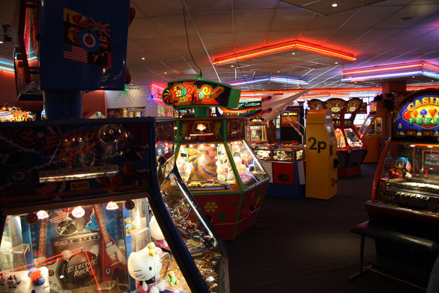 Amusement Arcade © Richard Croft Cc-by-sa 2.0 :: Geograph Britain And 