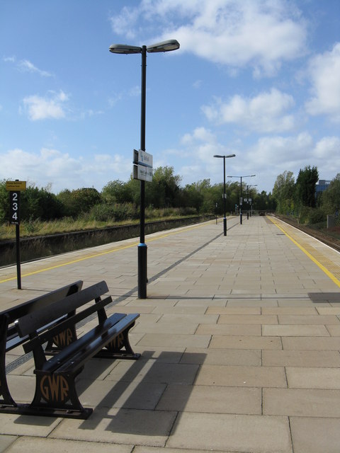 Solihull Station Platforms Looking Peter Whatley Cc By Sa 2 0