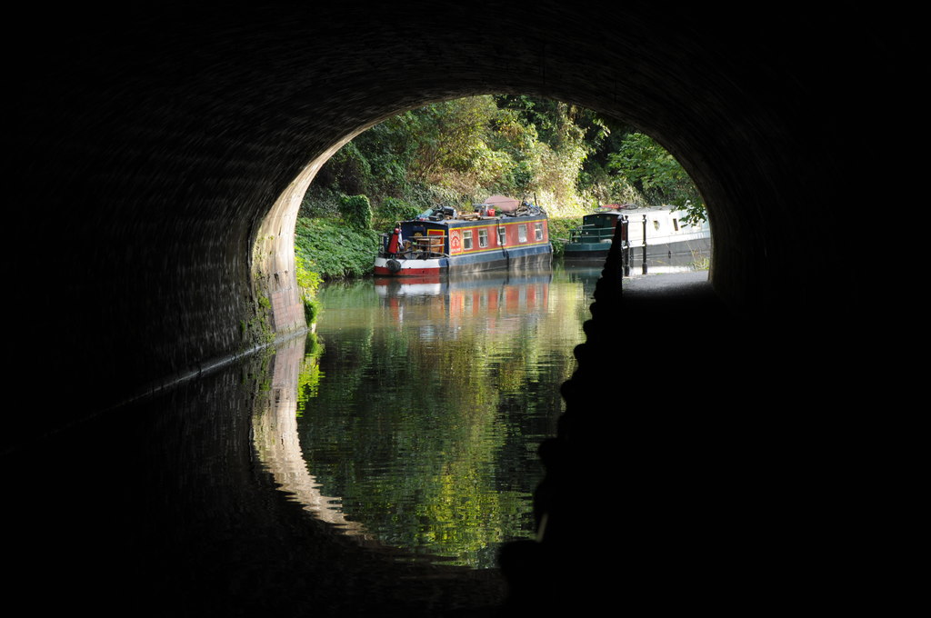 Narrowboat On Kennet And Avon Canal Philip Halling Cc By Sa