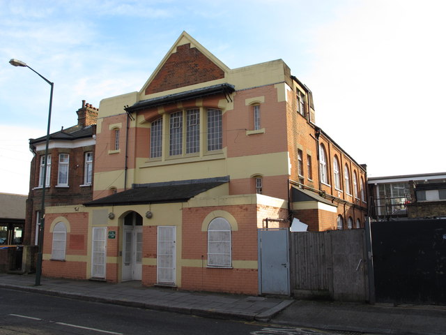 Church Hall, Tavistock Road, Nw10 © Mike Quinn Cc-by-sa 2.0 :: Geograph 