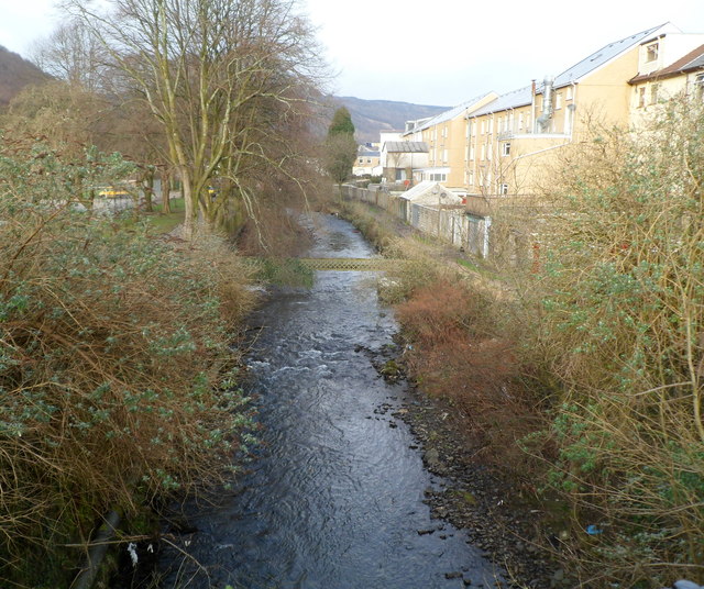 Rhondda Fawr River Treherbert Jaggery Cc By Sa Geograph