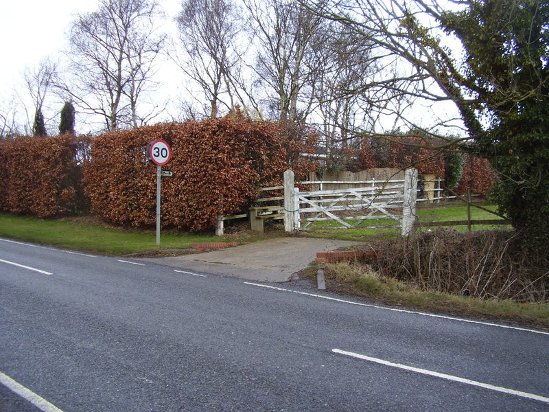 Footpath Off Belton Lane Anthony Vosper Cc By Sa 2 0 Geograph