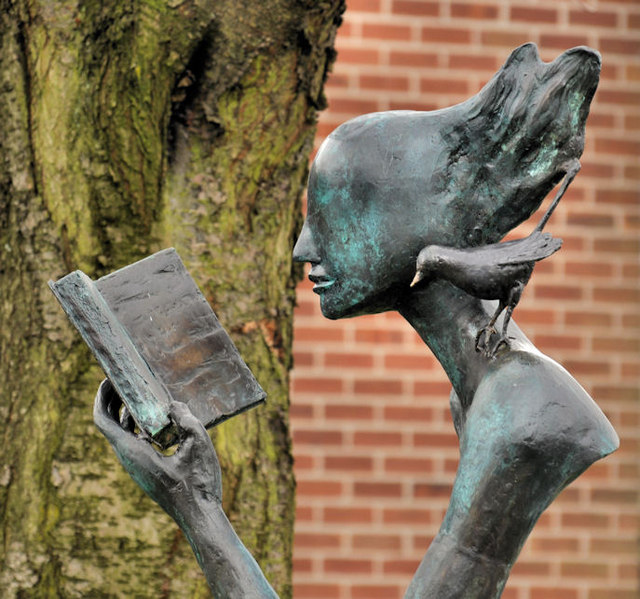 Library sculpture, Belfast