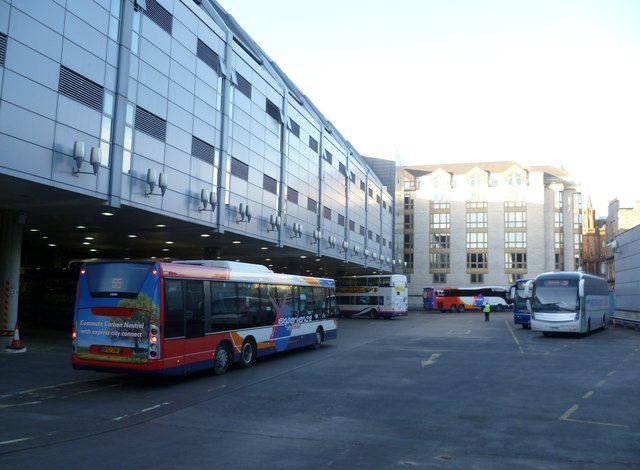 Edinburgh Bus Station, St. Andrew Square © Kim Traynor Cc-by-sa/2.0 ...