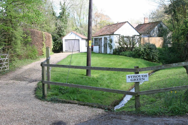 Near Rotherwick Hampshire Brendan And Ruth Mccartney Cc By Sa