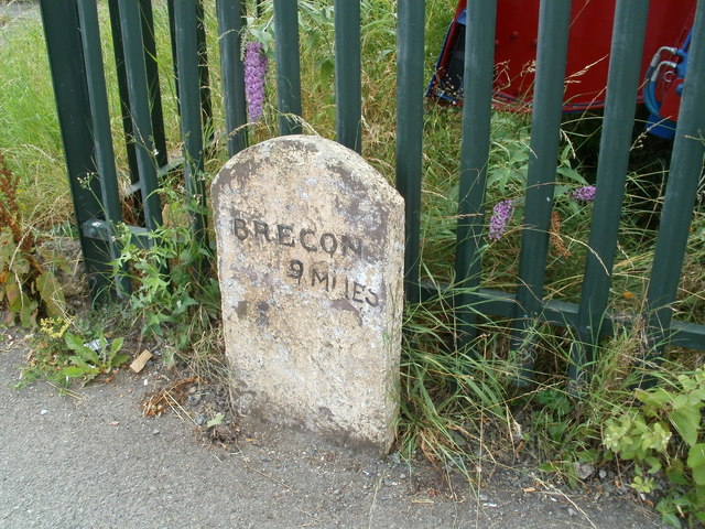 Old Milestone Talgarth Jaggery Cc By Sa Geograph Britain And