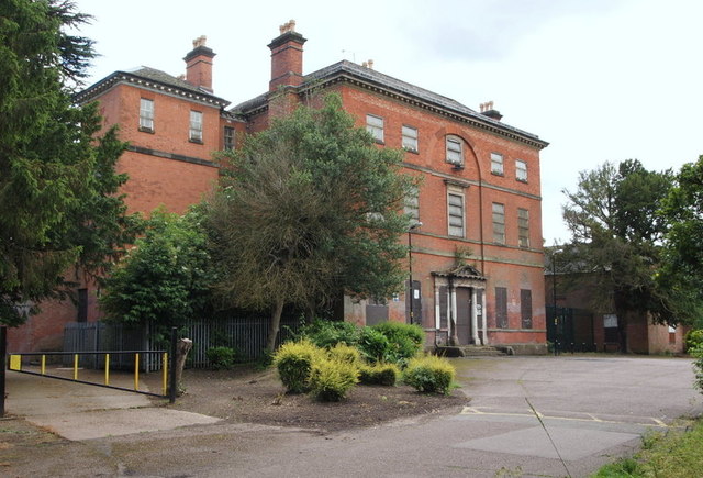 Leicester, Le3 - Braunstone Hall © David Hallam-jones :: Geograph 