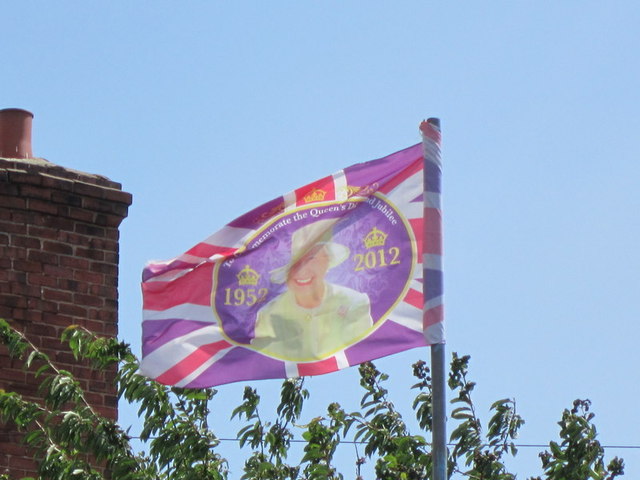 upside-down-union-flag-45-ian-s-cc-by-sa-2-0-geograph-britain-and