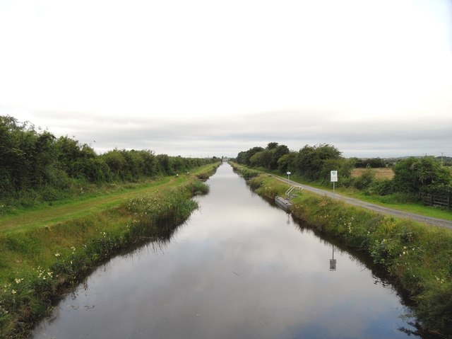 Grand Canal east of Tullamore, Co.... © JP :: Geograph Ireland