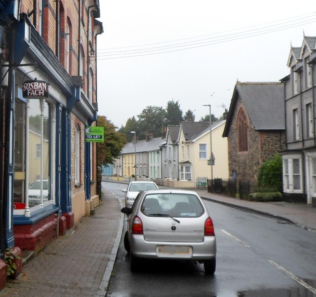 Sosban Fach, Britannia House, Llanwrtyd... © Jaggery Geograph Britain and Ireland