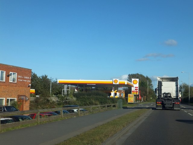 shell-filling-station-on-a512-david-smith-geograph-britain-and-ireland