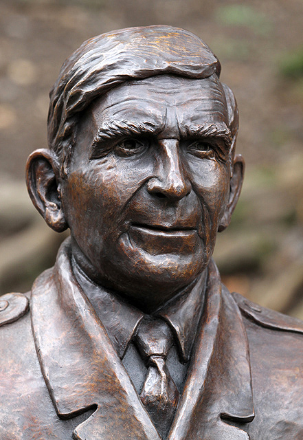 The Bill McLaren bust in Wilton Lodge Park, Hawick - 3341458_b1661c68
