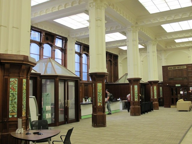 Lloyds Bank, Law Courts Branch, 222 The Strand, WC2 - interior