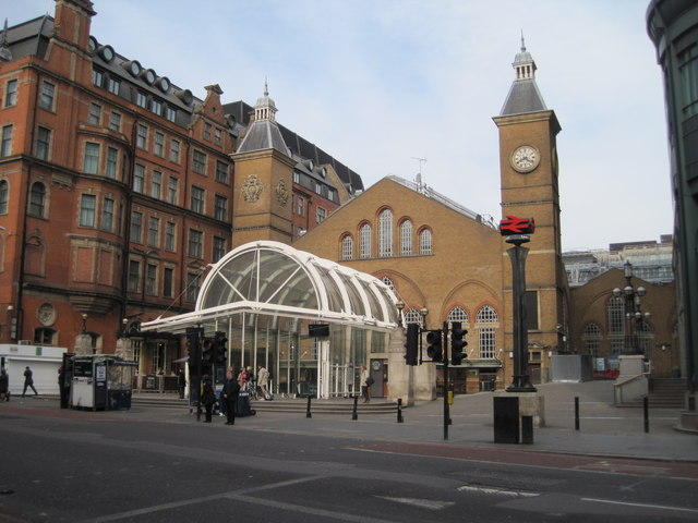 London Liverpool Street railway station © Nigel Thompson cc-by-sa/2.0