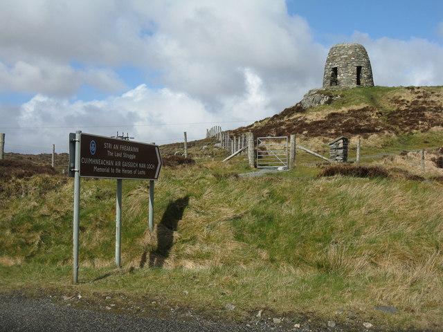 Entrance To The Pairc Cairn Deer Raiders M J Richardson Cc By Sa 2