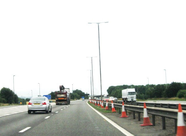 m1-southbound-alex-mcgregor-geograph-britain-and-ireland