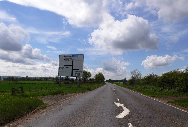 A91 Approaching Staggered B-road... © Stanley Howe Cc-by-sa/2.0 ...