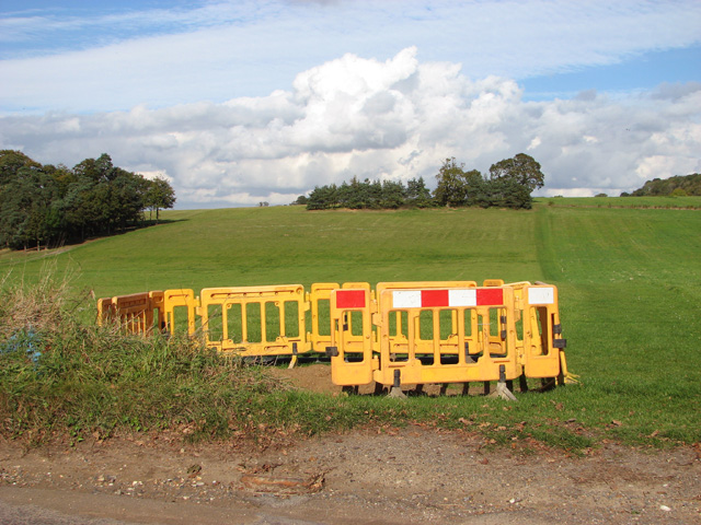 Footpath Through Fields North Of Caistor Evelyn Simak Geograph