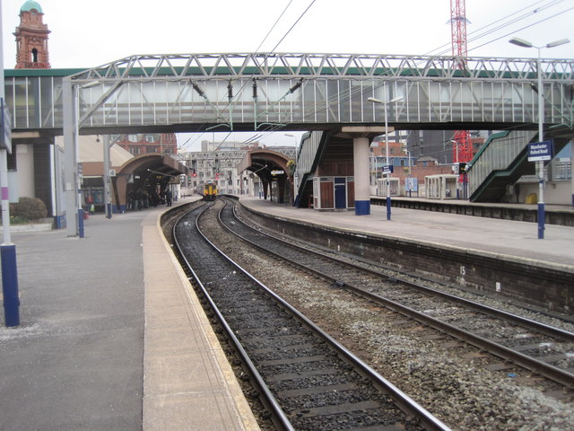 Manchester Oxford Road Railway Station © Nigel Thompson Cc-by-sa 2.0 