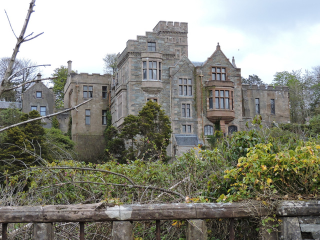 Craigrownie Castle © Thomas Nugent :: Geograph Britain And Ireland