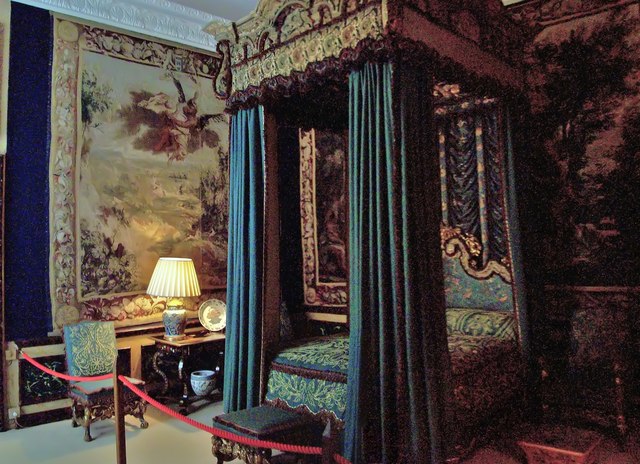 Queen Elizabeths Castle Bedroom, Queen Elizabeth Bed
