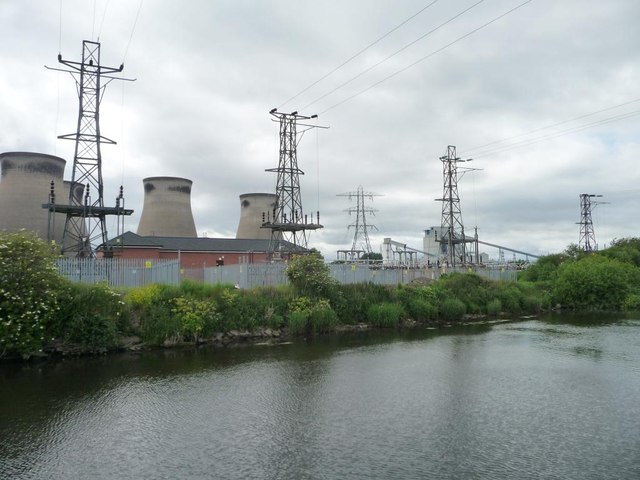 Pylons At Ferrybridge A Power Station © Christine Johnstone Cc By Sa2